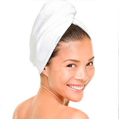 Renew-Blue-Black-Hair-Colour-Girl-in-Towel
