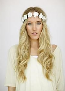 Long wavy hair with champagne hair colour