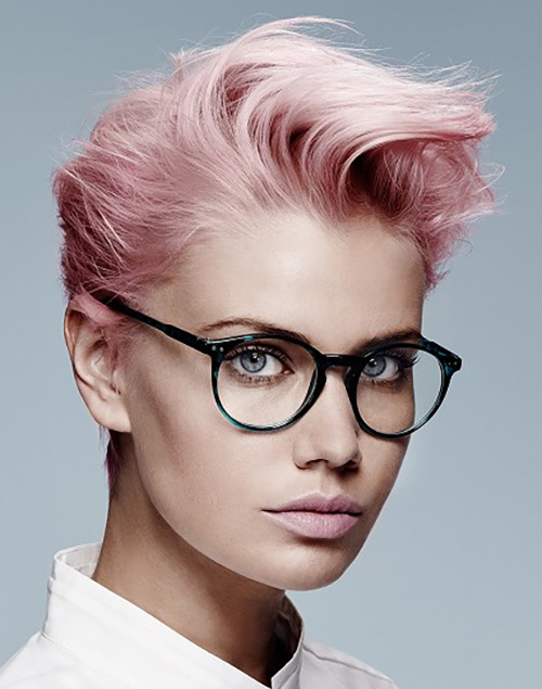 Choppy pastel pink hair