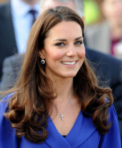 Kate Middelton Duchess of Cambridge brown hiar with Renew Hair Colour