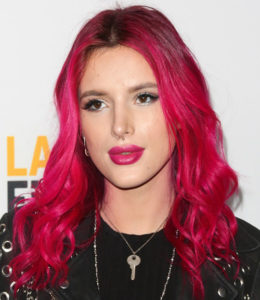 Bella Thorne Sizzling hot pink hair
