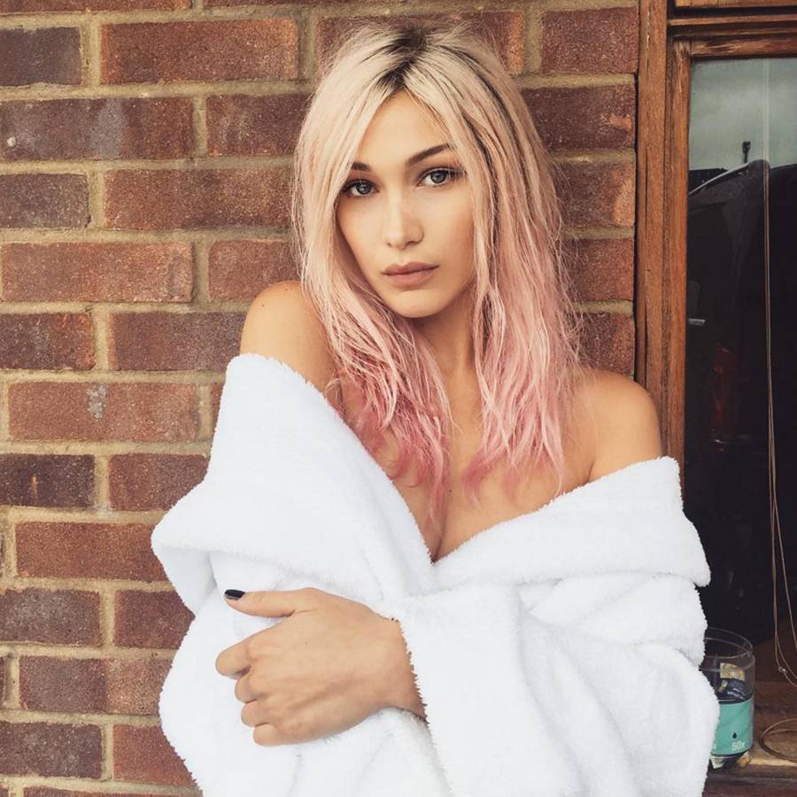 Beautifully dipped pastel hair ends for summer