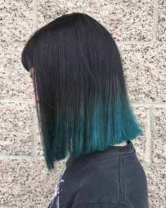 Bright hair tips