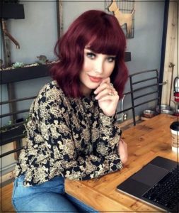 Renew hair: casual short curly
